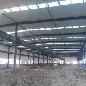 ܇g䓽Yb installation of steel structure in workshop